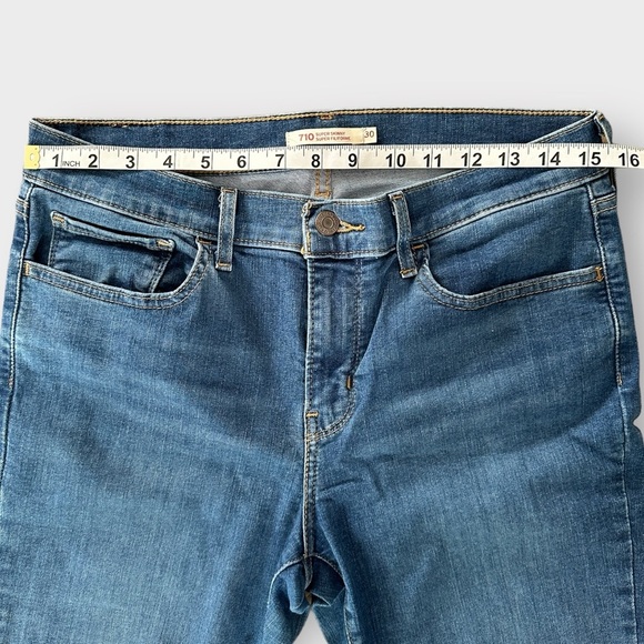 Women's Levi 710 Super-Skinny Jeans | 30x30 - Picture 5 of 12